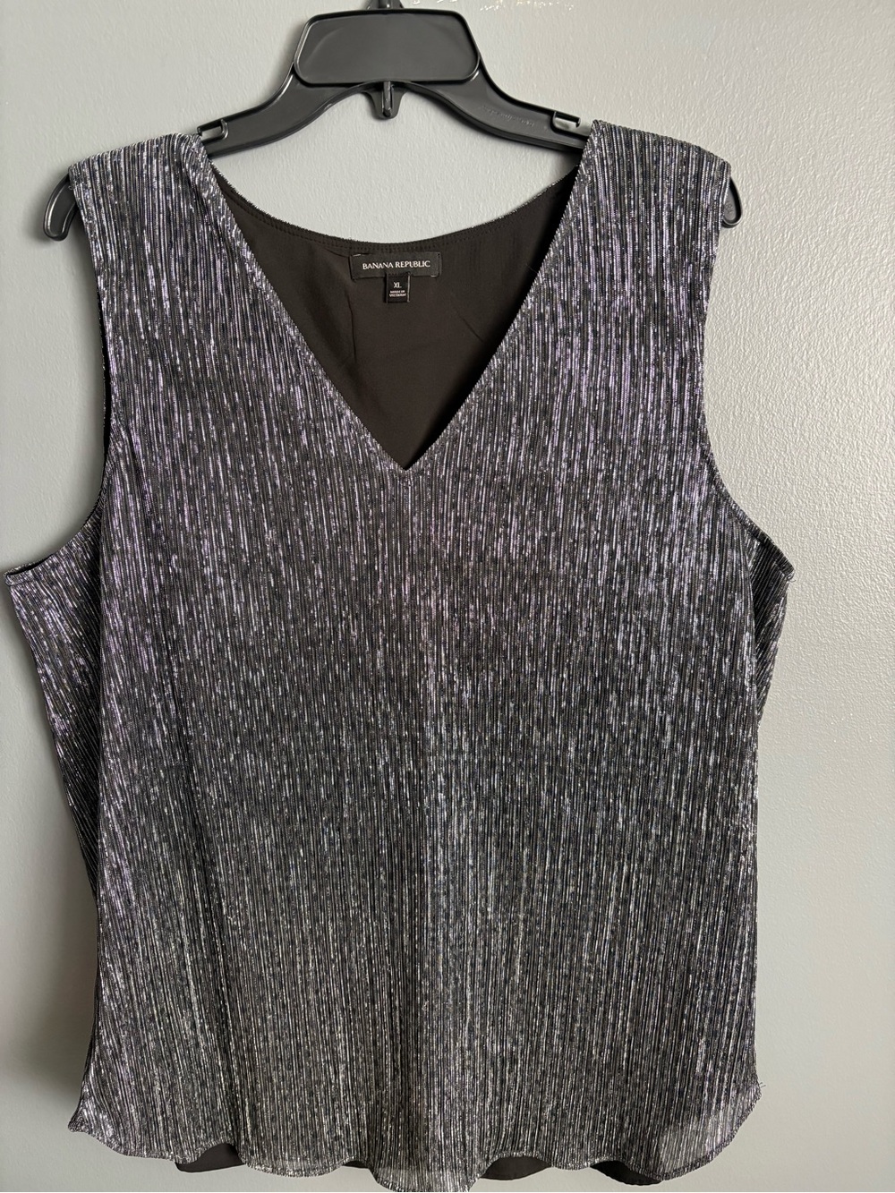 Banana Republic Black & Silver Metallic V-Neck Tank touch of blue in metallic.
